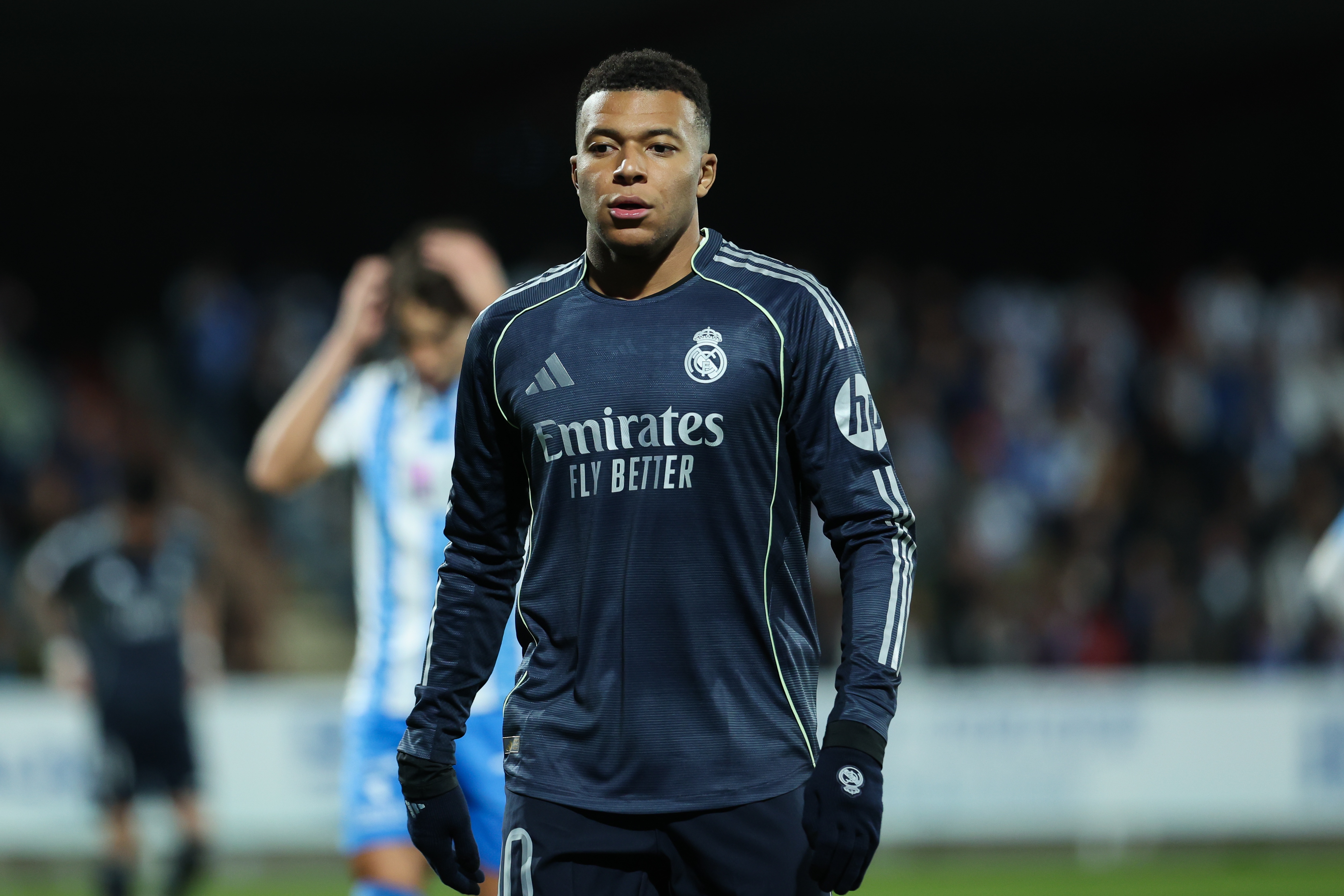 欧冠积分榜-记者：姆巴佩可能不会进名单，米西奇建议欧冠对摩纳哥后再决定