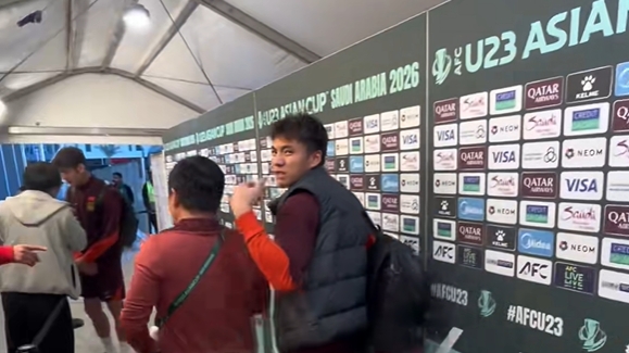 欧冠积分榜-带病作战零封泰国！李昊赛后婉拒采访：生病了，发烧